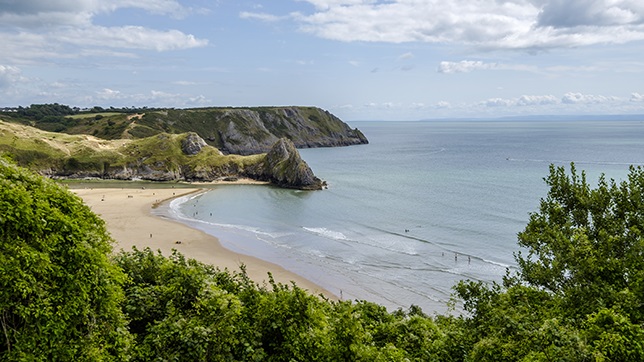 Three Cliffs Bay, Swansea, is a perfect beach for dog walkers